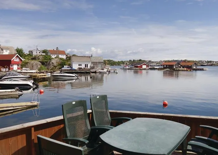 Ferie Pa Bryggekanten I Kristiansand, Flekkeroy