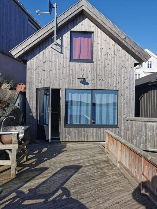 Ferie Pa Bryggekanten I Kristiansand, Flekkeroy * Kristiansand