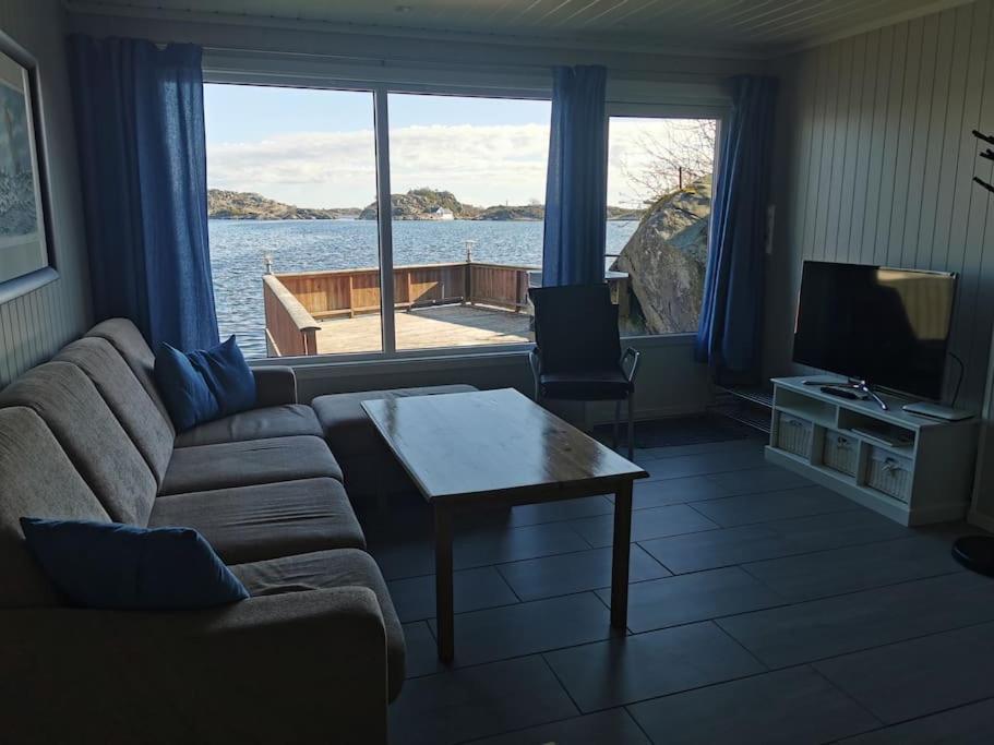 Ferie Pa Bryggekanten I Kristiansand, Flekkeroy * Kristiansand